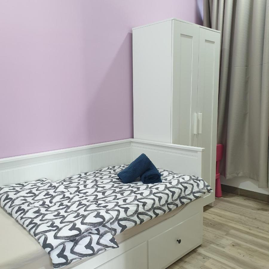 Nice Stay In Heart Of Kota Bharu@Troika,Free Wifi. Экстерьер фото
